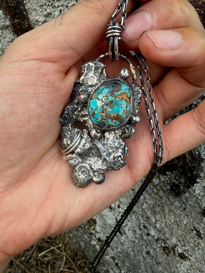 Pendentif {Shield }