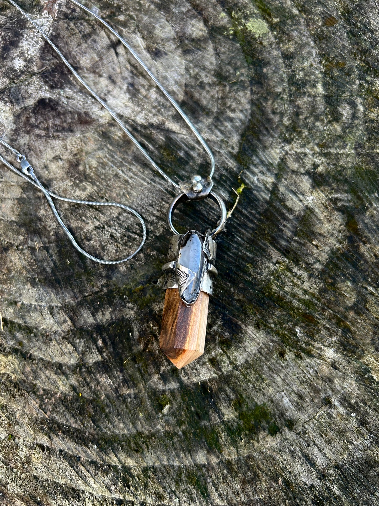 Talisman bois de pistachier