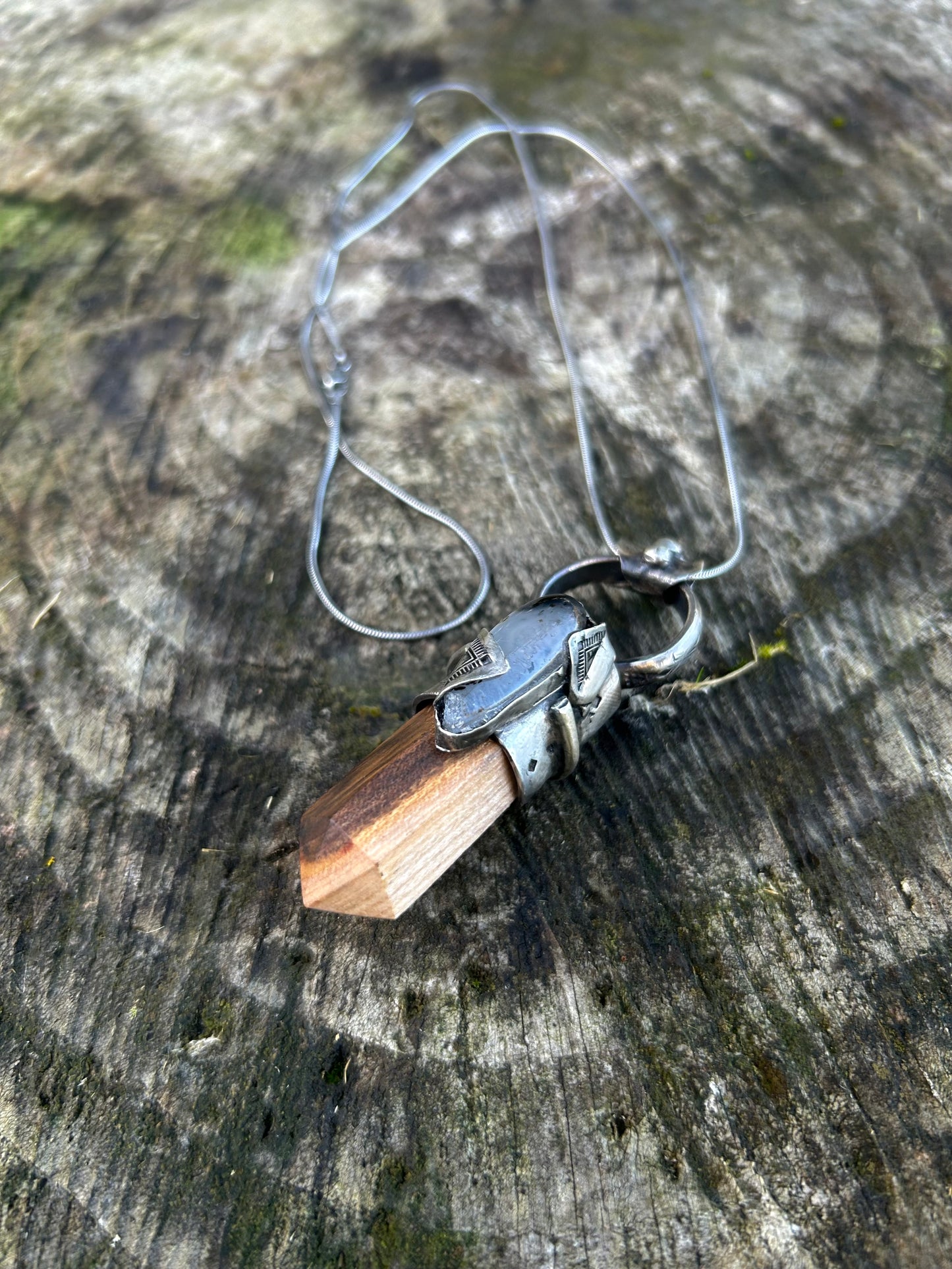 Talisman bois de pistachier