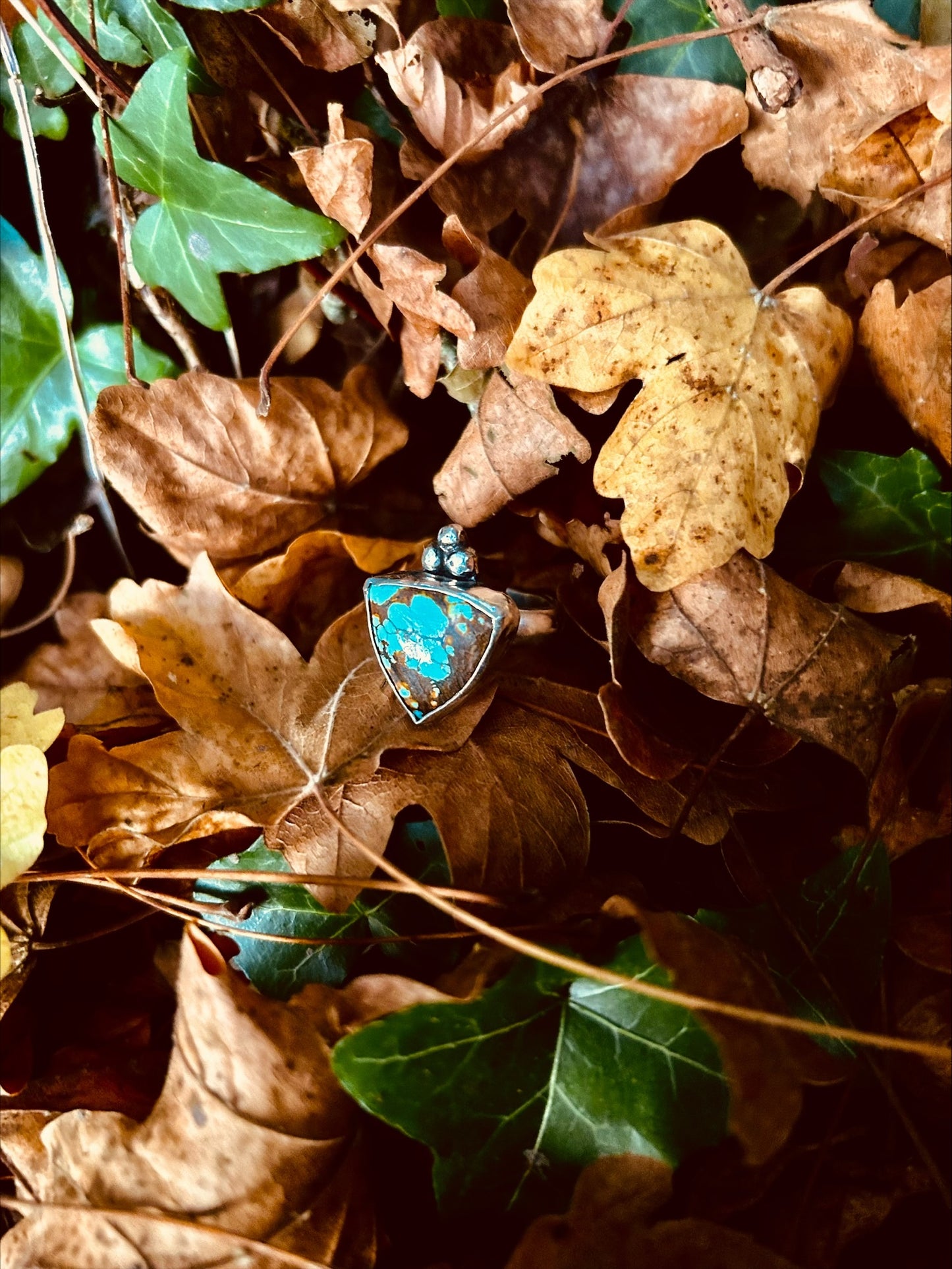 Bague triangle en turquoise