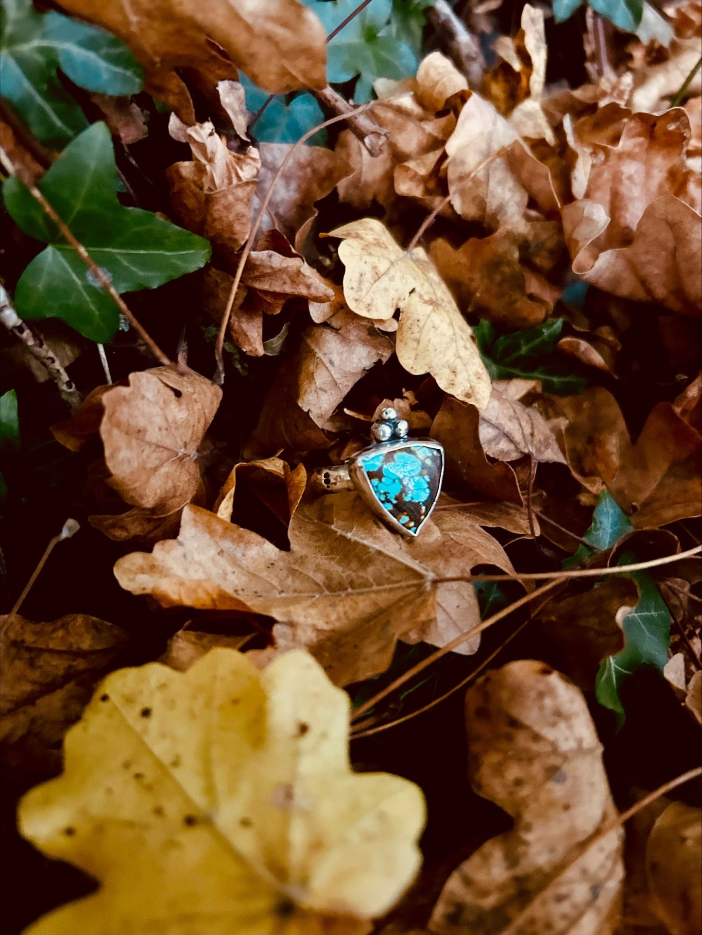 Bague triangle en turquoise